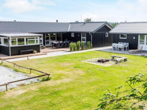 12 person holiday home in L kken
